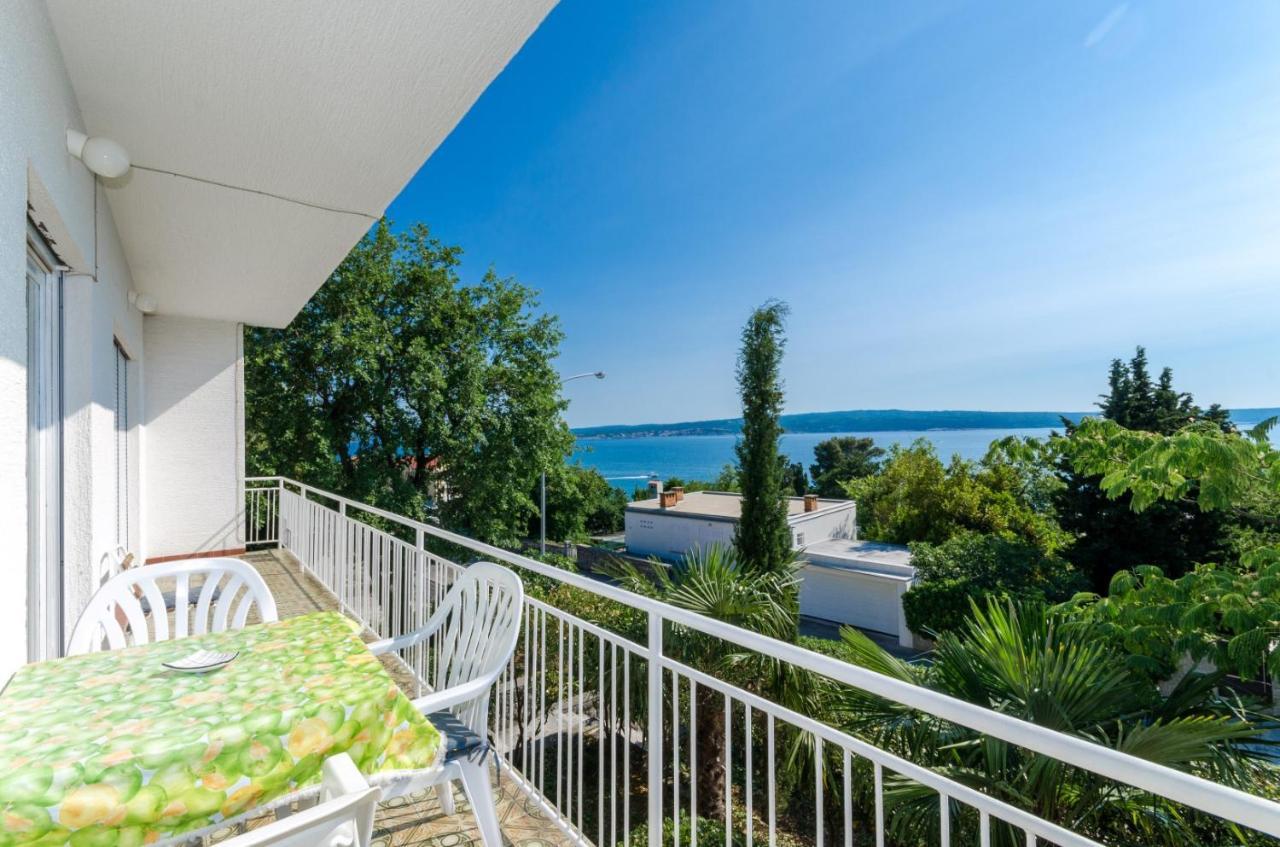 Mica Lägenhet Crikvenica Exteriör bild
