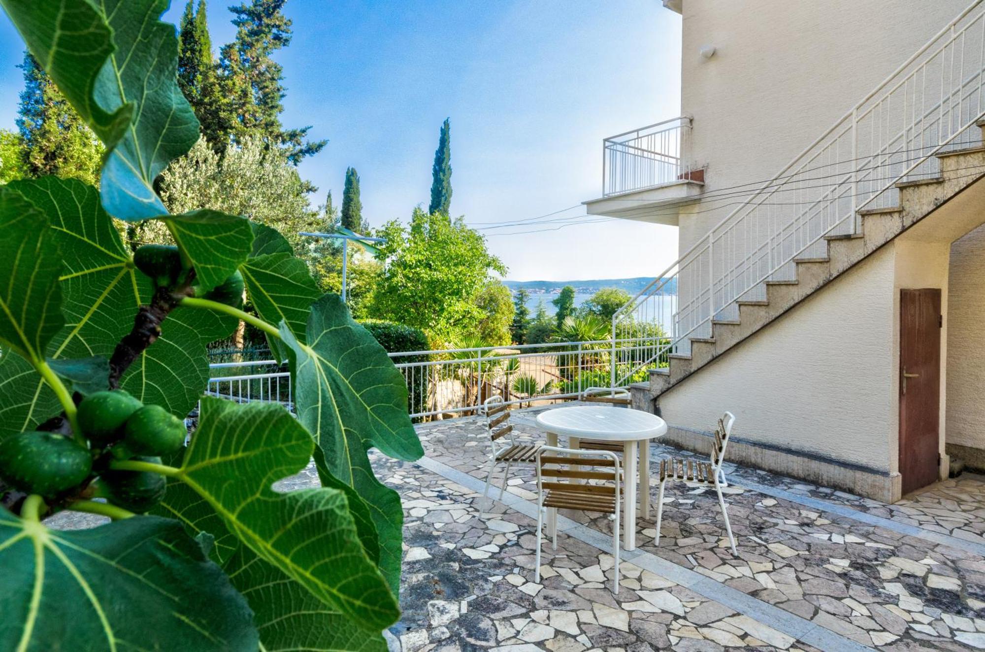 Mica Lägenhet Crikvenica Exteriör bild